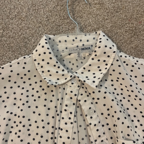 Women’s dotted button down - Picture 2 of 3